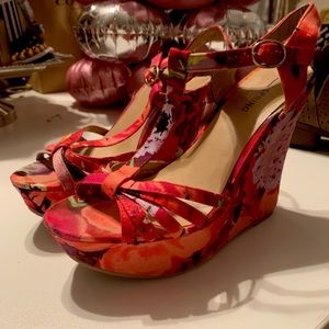 Call it Spring Tropical Floral Wedge Sandal